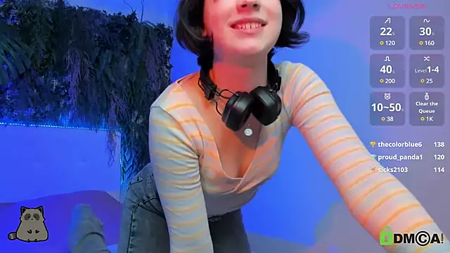 Snapshot of Alina_Mills chatting on 02/06/25, 06:35 Alina Mills online show from 02/06/25, 06:35