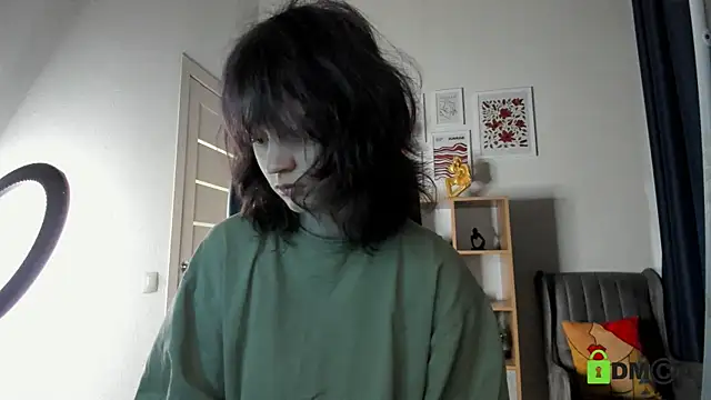 Snapshot of Alina_Mills chatting on 07/09/26, 09:21 Alina Mills online show from 07/09/26, 09:21