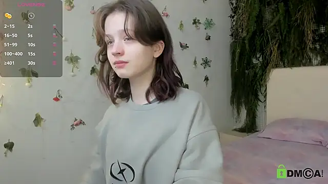Snapshot of Alina_Mills chatting on 01/17/26, 08:18 Alina Mills online show from 01/17/26, 08:18