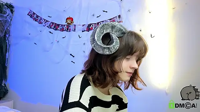 Alina Mills online show from 10/27/25, 08:48