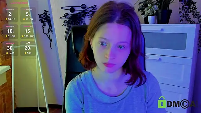 Snapshot of Alina_Mills chatting on 09/17/25, 11:23 Alina Mills online show from 09/17/25, 11:23