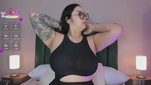 juicy led  online show from 04/15/26, 11:16