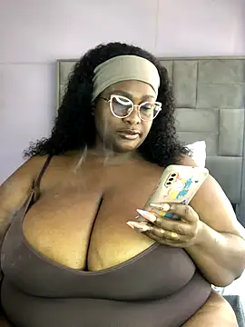 bustytitsxxx online show from 12/05/25, 08:02