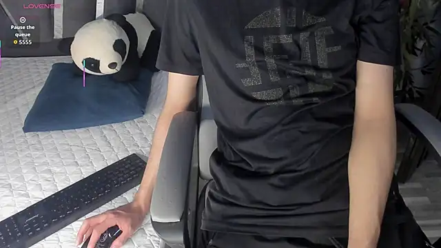 Black Rose2 online show from 10/25/25, 11:53