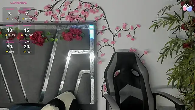 Black Rose2 online show from 10/27/25, 11:33