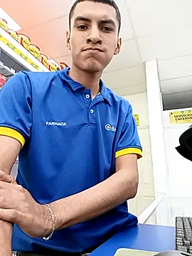 Rogersmit2 online show from 04/05/26, 05:52