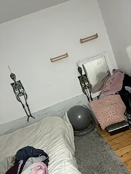 Goddess Nafeesha online show from 12/15/25, 08:58