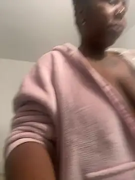 Goddess Nafeesha online show from 11/05/25, 12:03