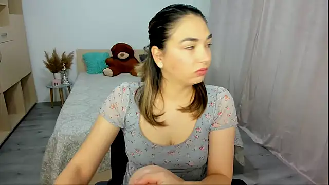 Alexa Dolly12 online show from 11/27/25, 06:14