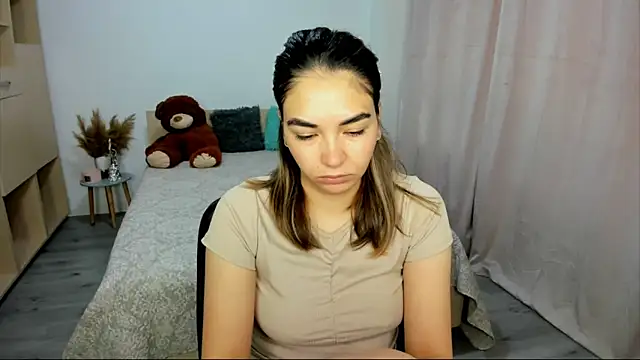 Alexa Dolly12 online show from 11/06/25, 07:12