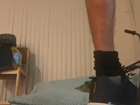 Snapshot of freakzmexx chatting on 01/09/25, 01:02 freakzmexx online show from 01/09/25, 01:02