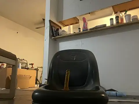 Snapshot of freakzmexx chatting on 03/19/25, 09:28 freakzmexx online show from 03/19/25, 09:28