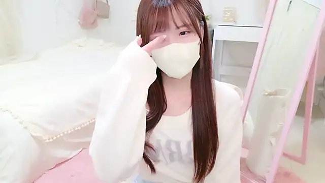 Snapshot of Sayuringo_ chatting on 03/05/25, 11:06 Sayuringo  online show from 03/05/25, 11:06