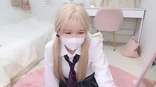 Snapshot of Sayuringo_ chatting on 01/23/25, 04:48 Sayuringo  online show from 01/23/25, 04:48