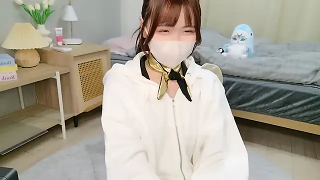 Sayuringo  online show from 12/17/25, 02:44