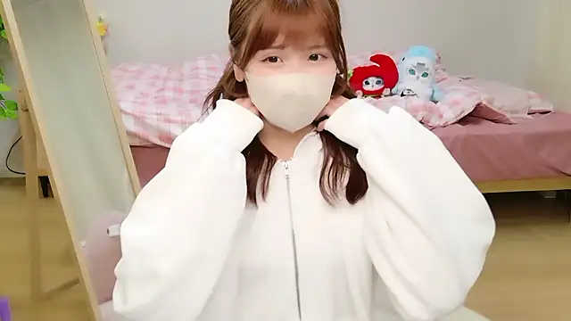 Sayuringo  online show from 06/26/26, 01:06