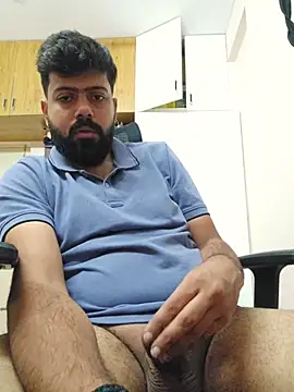 Snapshot of Hornie_small_Dick01 chatting on 03/19/26, 03:12 Hornie small Dick01 online show from 03/19/26, 03:12