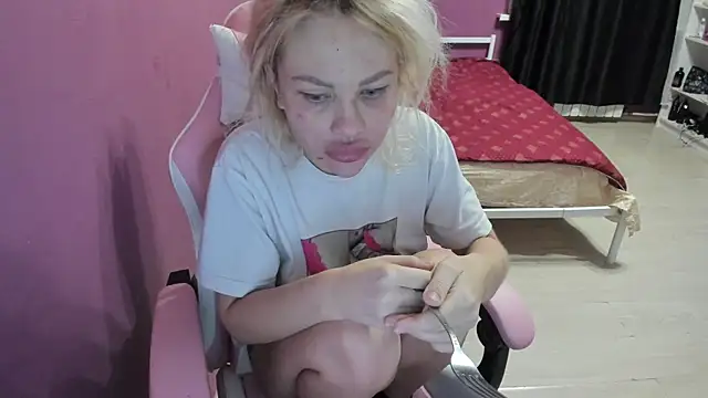 Lika8234 online show from 09/25/25, 12:49