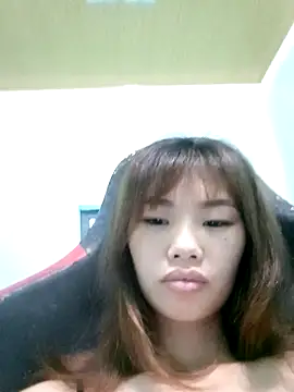 Snapshot of Lonalysexy chatting on 04/26/26, 12:41 Lonalysexy online show from 04/26/26, 12:41