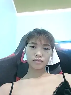 Snapshot of Lonalysexy chatting on 05/27/26, 02:08 Lonalysexy online show from 05/27/26, 02:08