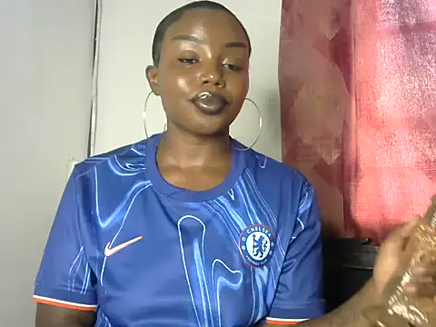 Snapshot of juicyblaqebony chatting on 02/21/26, 06:37 juicyblaqebony online show from 02/21/26, 06:37