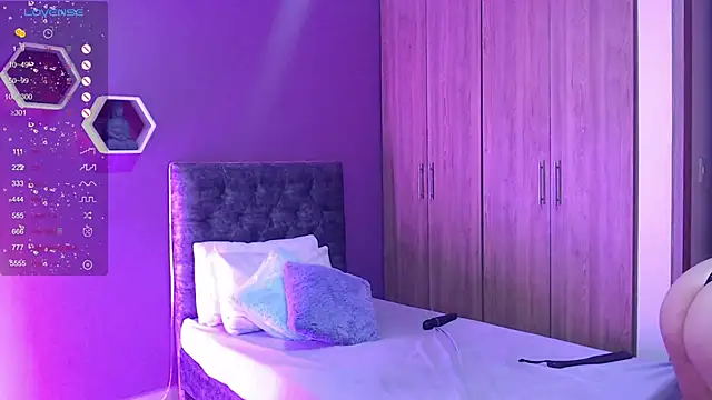 Medelynevans1 online show from 02/18/25, 12:59