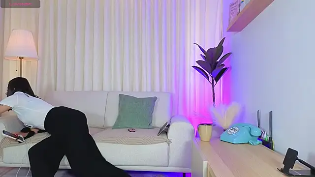 Alice milf  online show from 05/26/26, 01:20