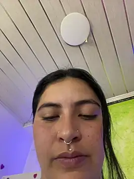  luna torres online show from 05/05/26, 12:30
