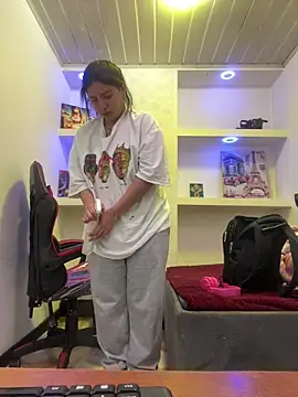  luna torres online show from 04/18/26, 01:35