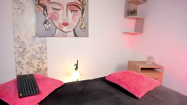 Snapshot of chantall_smith chatting on 03/07/25, 01:29 chantall smith online show from 03/07/25, 01:29