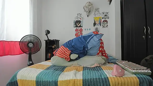 Snapshot of SonSett chatting on 11/10/25, 04:12 SonSett online show from 11/10/25, 04:12