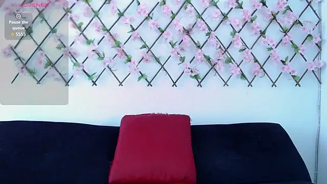 tiffany gomez9 online show from 11/22/25, 02:27