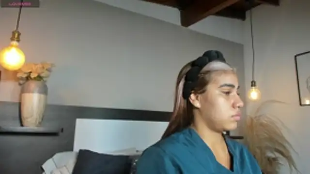 Snapshot of SaraaJhonsonn chatting on 04/09/26, 02:34 SaraaJhonsonn online show from 04/09/26, 02:34