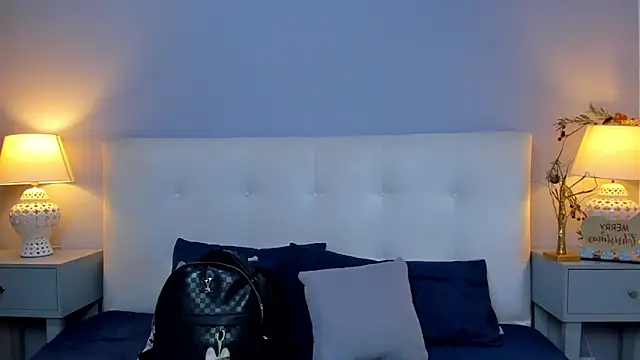 Snapshot of SaraaJhonsonn chatting on 12/20/25, 03:37 SaraaJhonsonn online show from 12/20/25, 03:37