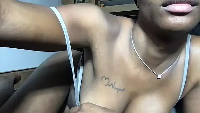 SeductiveMiahBrown online show from 02/04/26, 08:15