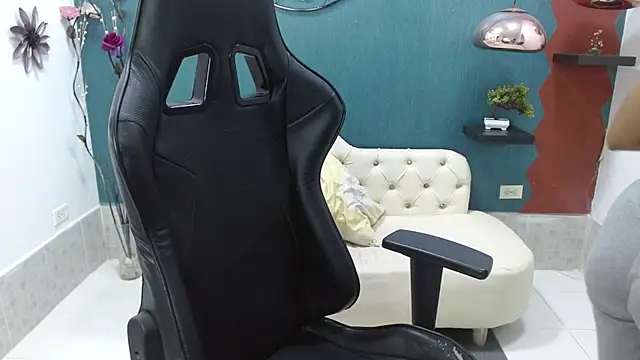 Melikasweetz online show from 02/14/25, 05:46