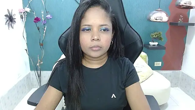 Melikasweetz online show from 03/18/25, 05:23