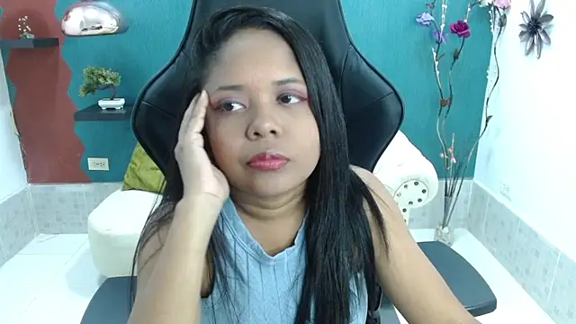 Melikasweetz online show from 02/28/25, 01:14