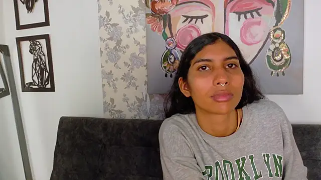 Snapshot of taty_miller chatting on 11/17/25, 07:51 taty miller online show from 11/17/25, 07:51