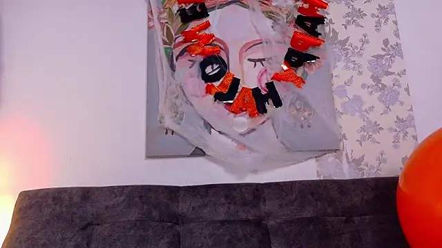 Snapshot of taty_miller chatting on 10/31/25, 07:21 taty miller online show from 10/31/25, 07:21