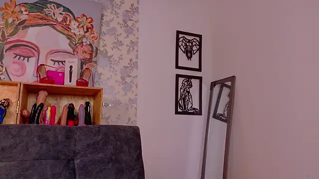 Snapshot of taty_miller chatting on 11/11/25, 08:25 taty miller online show from 11/11/25, 08:25