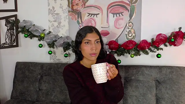 Snapshot of taty_miller chatting on 11/28/25, 08:20 taty miller online show from 11/28/25, 08:20