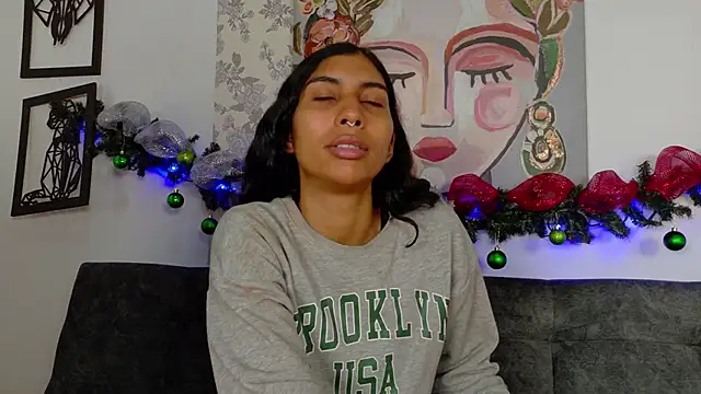 Snapshot of taty_miller chatting on 12/04/25, 08:30 taty miller online show from 12/04/25, 08:30