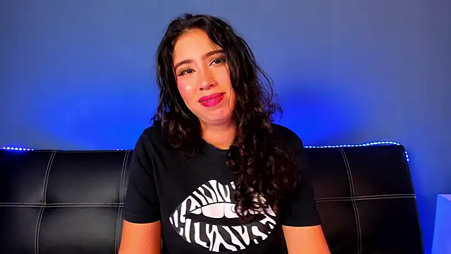 Snapshot of purplay_98 chatting on 04/11/26, 01:24 purplay 98 online show from 04/11/26, 01:24