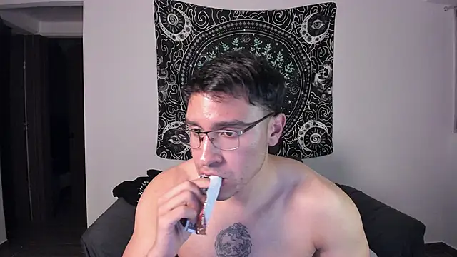 Snapshot of JayMarcos_ chatting on 01/30/25, 04:16 JayMarcos online show from 01/30/25, 04:16