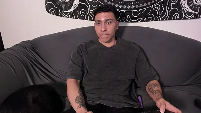 Snapshot of JayMarcos_ chatting on 03/01/25, 03:53 JayMarcos online show from 03/01/25, 03:53