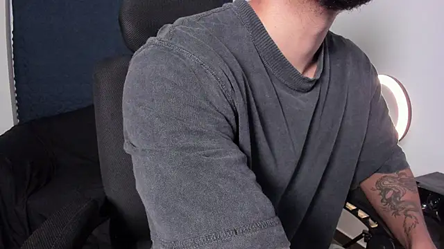 JayMarcos  online show from 12/21/25, 02:35