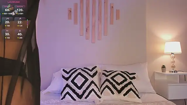 VictoriaNoah  online show from 02/07/26, 07:44