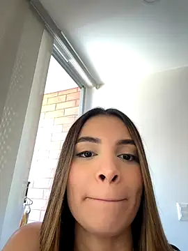 VictoriaNoah  online show from 11/08/25, 05:05