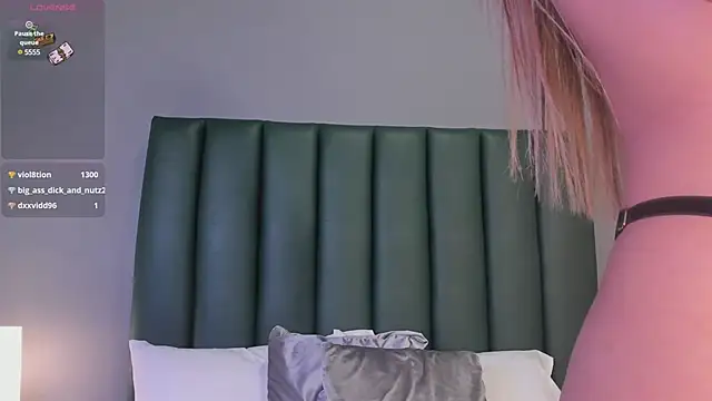 VictoriaNoah  online show from 03/21/25, 07:57